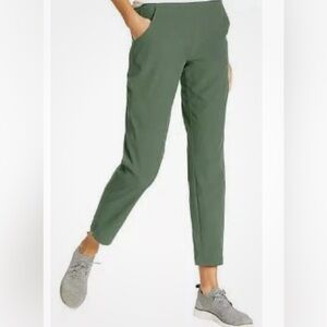 Eddie Bauer NWT Traveler Ankle Pant Sage Green Size Large